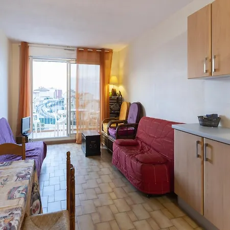 Apt In Agde, 50 M From Beach